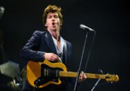 Alex Turner Musisi Legendaris Asal Inggris: Mengenal Lebih Dekat