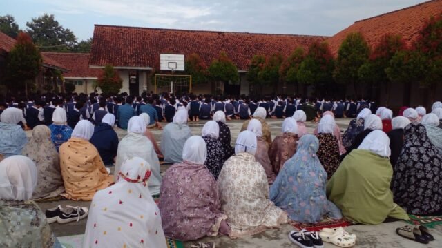 Program SERDADU Cirebon, Disiplin Ibadah Siswa Menguat